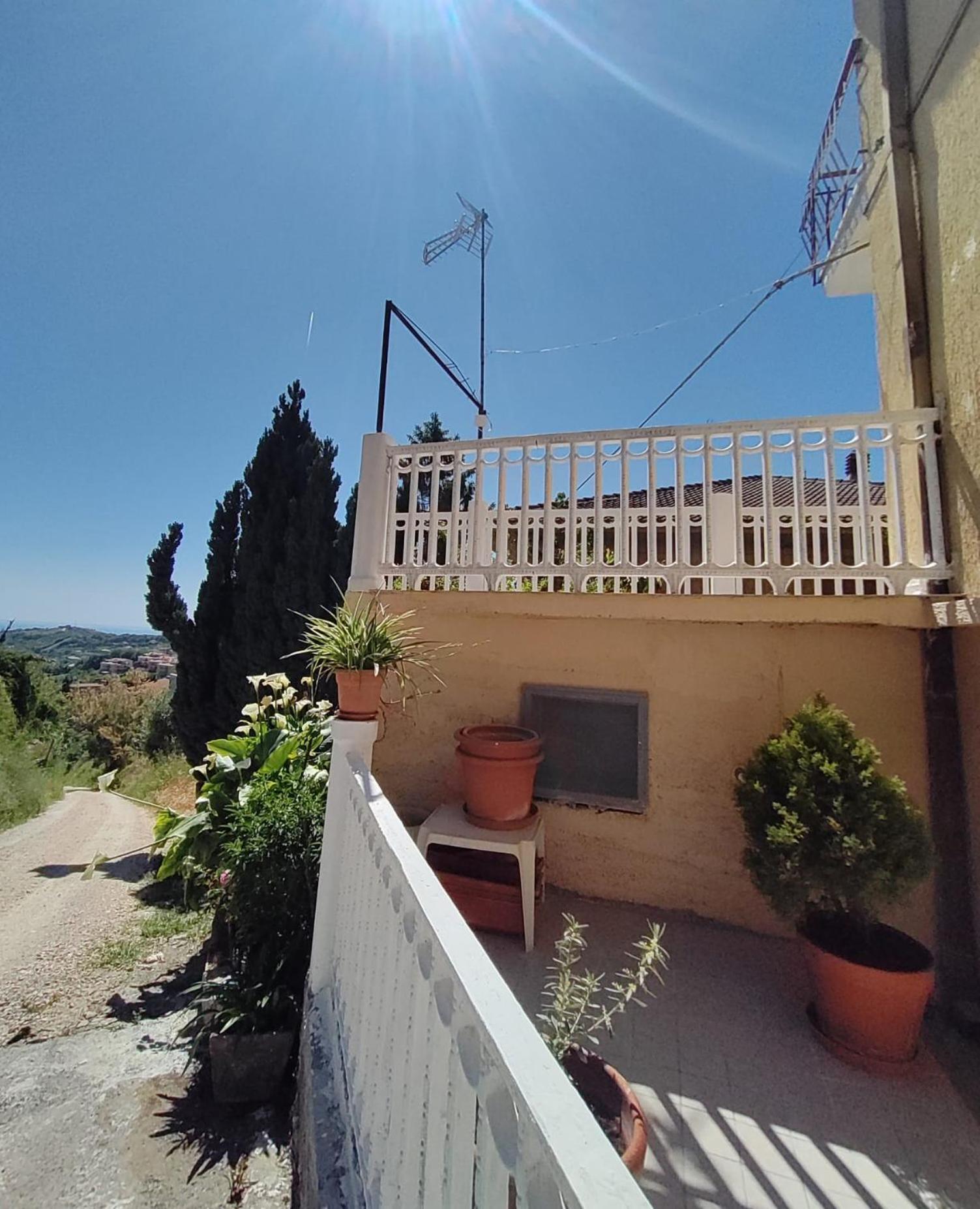 La Casa In Collina Apartment *